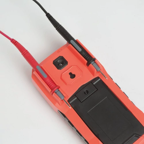 Digitális multiméter True RMS Fáziskereséssel